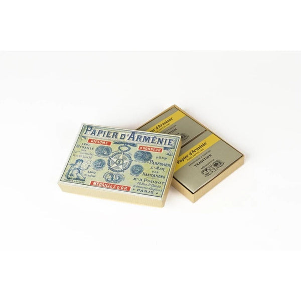 1900 Box With 12 Tradition Booklets french.us 3