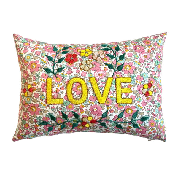 Pillow “Love” Pink/checkered - french.us
