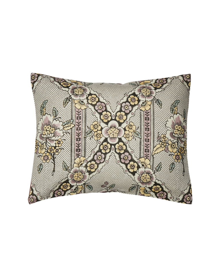 Cushion - Guirlandes de Fleurs 1B - French inc