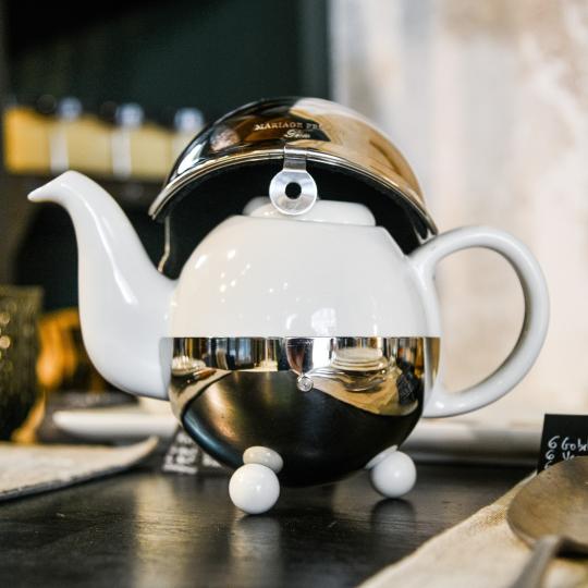 Teapot - Art Deco in White - French inc