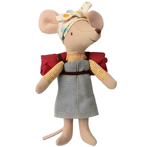 Hiker Mouse Big Sister - french.us