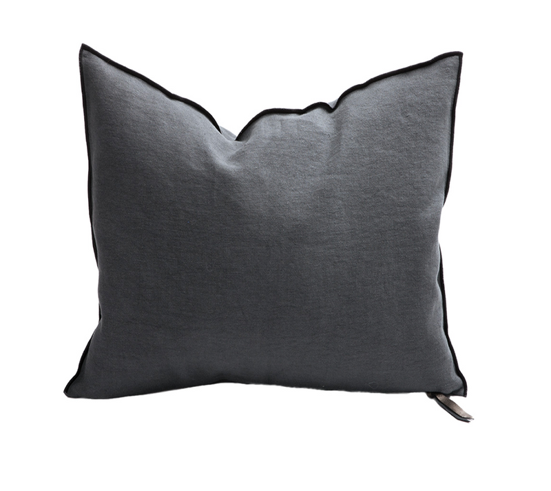Cushion  - Stone Washed Linen  in Charbon 20"x20" - french.us