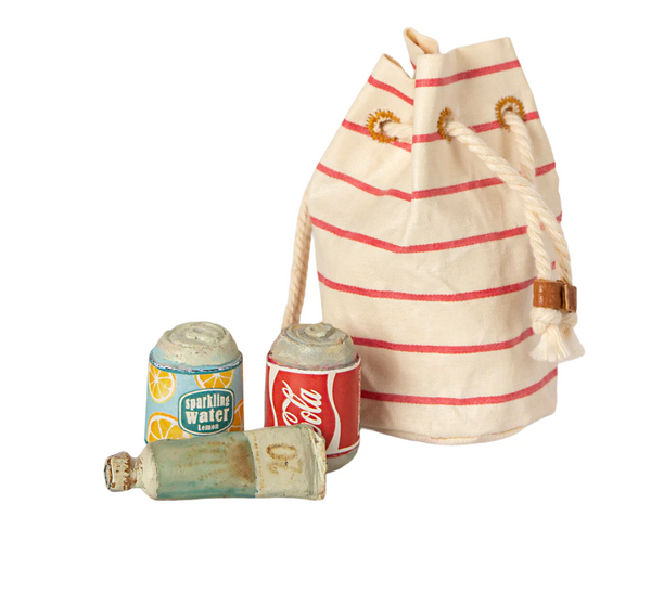 Bag with beach essentials  - french.us