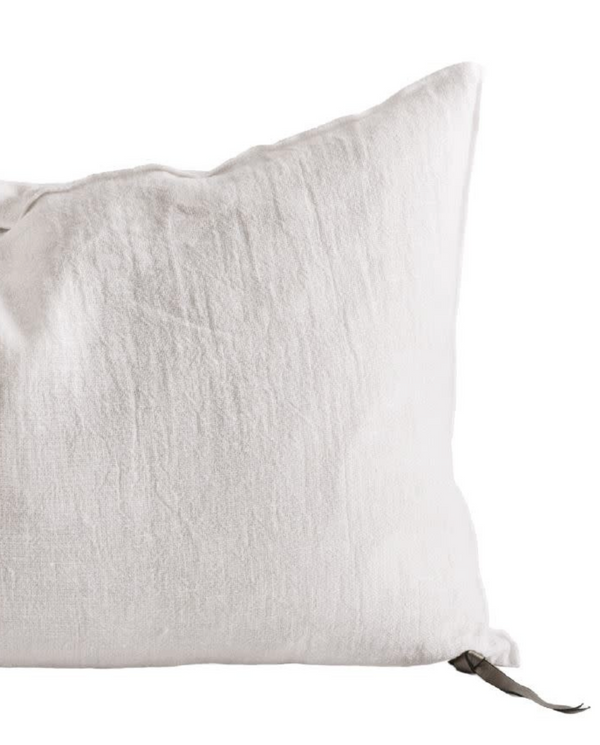 Cushion -  Washed Linen Crepon  in Blanc 20”x20” - French inc