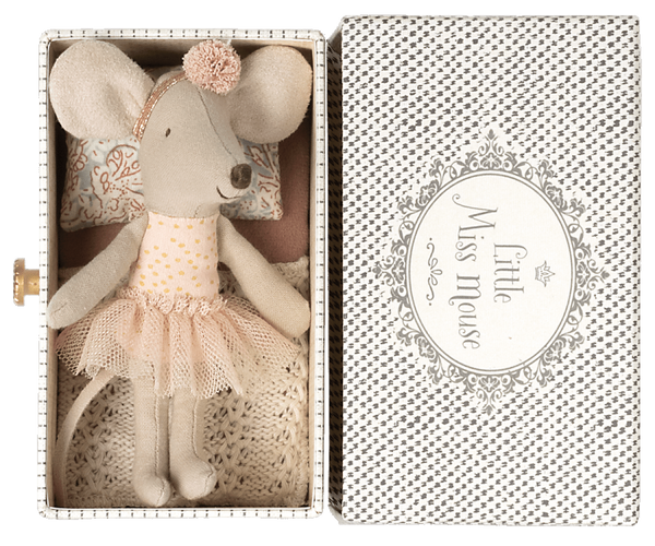 Dance Mouse in Daybed Little Sister - French inc